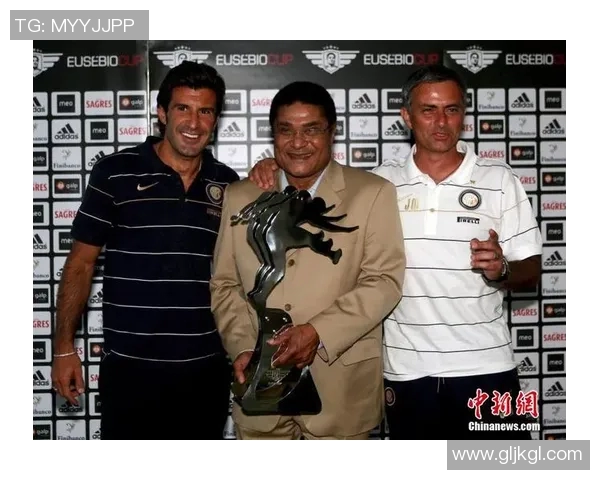 黑豹足球明星引领全球赛场风潮挑战极限成就传奇人生